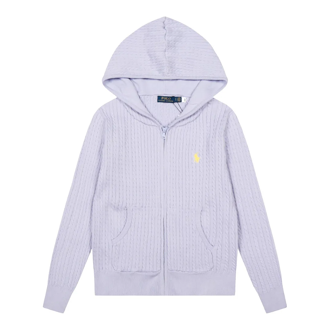P310 Top quality" Style number: DS501# (not off the shelves all year round) [Ralph Lauren small twist solid color pony embroidered logo full zipper hooded jacket] ✅Ralph Lauren old money style classic basic versatile goddess style small twist zipper hooded jacket ✅Main supplier platform live broadcast Wholesale entity Replenish when out of stock Not off the shelf ✅ZP quality 1:1 version Scan the code to enter the GF website Counter quality ✅Customized zipper color is the same The full zipper stitching hood is very complicated. The small twist process takes a long time and the cost is extremely high. ✅The quality of the details is the only one in Guangzhou. Imported quality cotton yarn, focusing on high-end, cost-effective, good quality. Needless to say, the goddess’s upper body is really amazing, so sweet, so beautiful. This coat is really good-looking. Navy blue, apricot, pink, yellow, purple, light blue, Chinese red